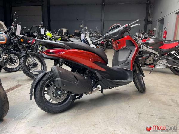 MotoConti Scooter Piaggio Beverly S 400 2024